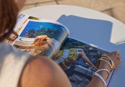 model_wearing_silver_and_gold_bangles