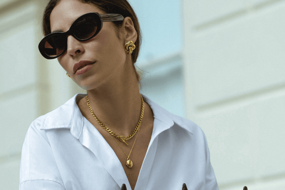 T-Bar Necklace Trend: How to Style & Wear It