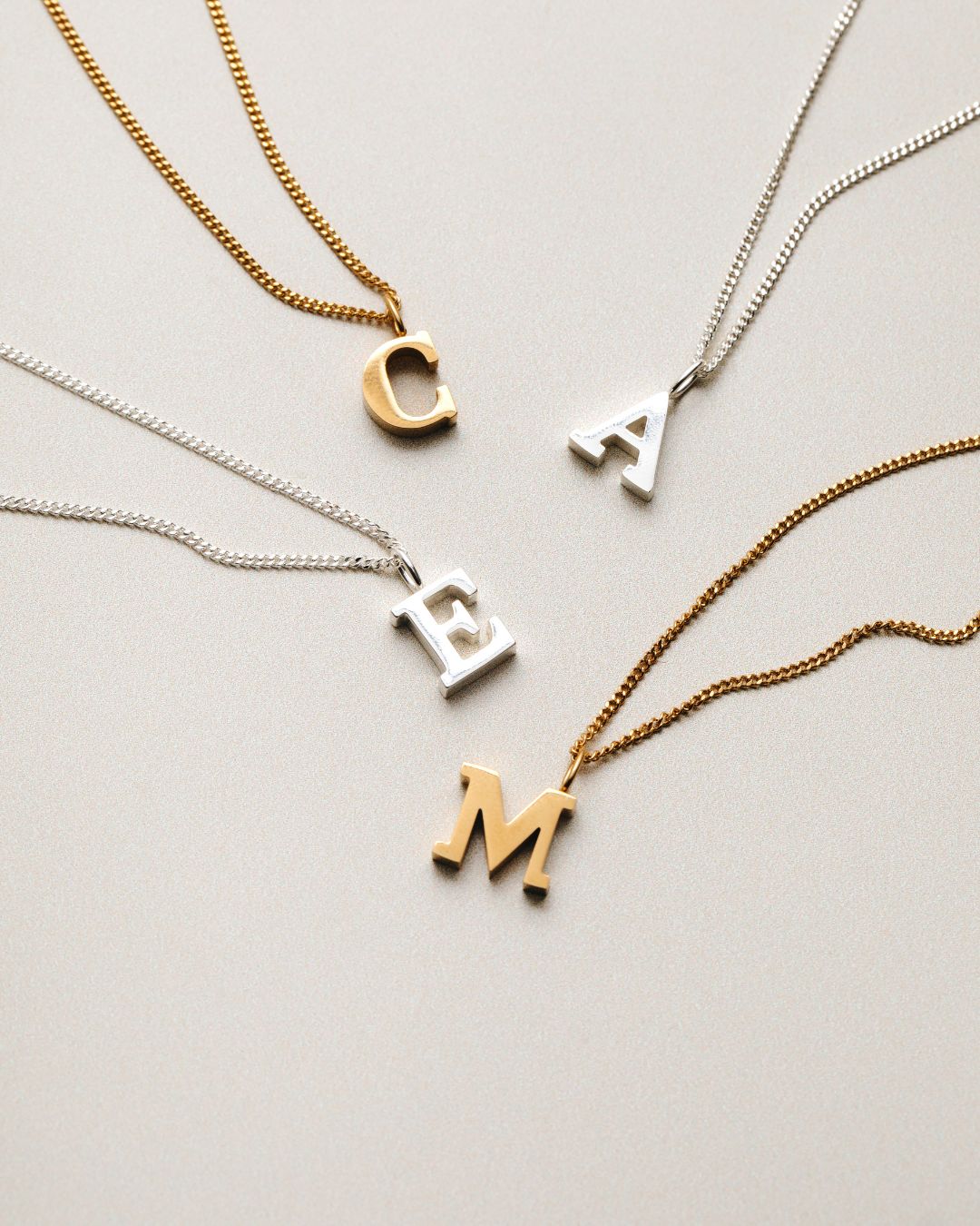 Gold Necklaces & Pendants for Women | Pandora UK