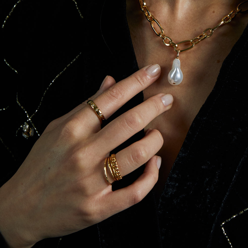 Crystal Engraved Starburst Ring - Orelia London