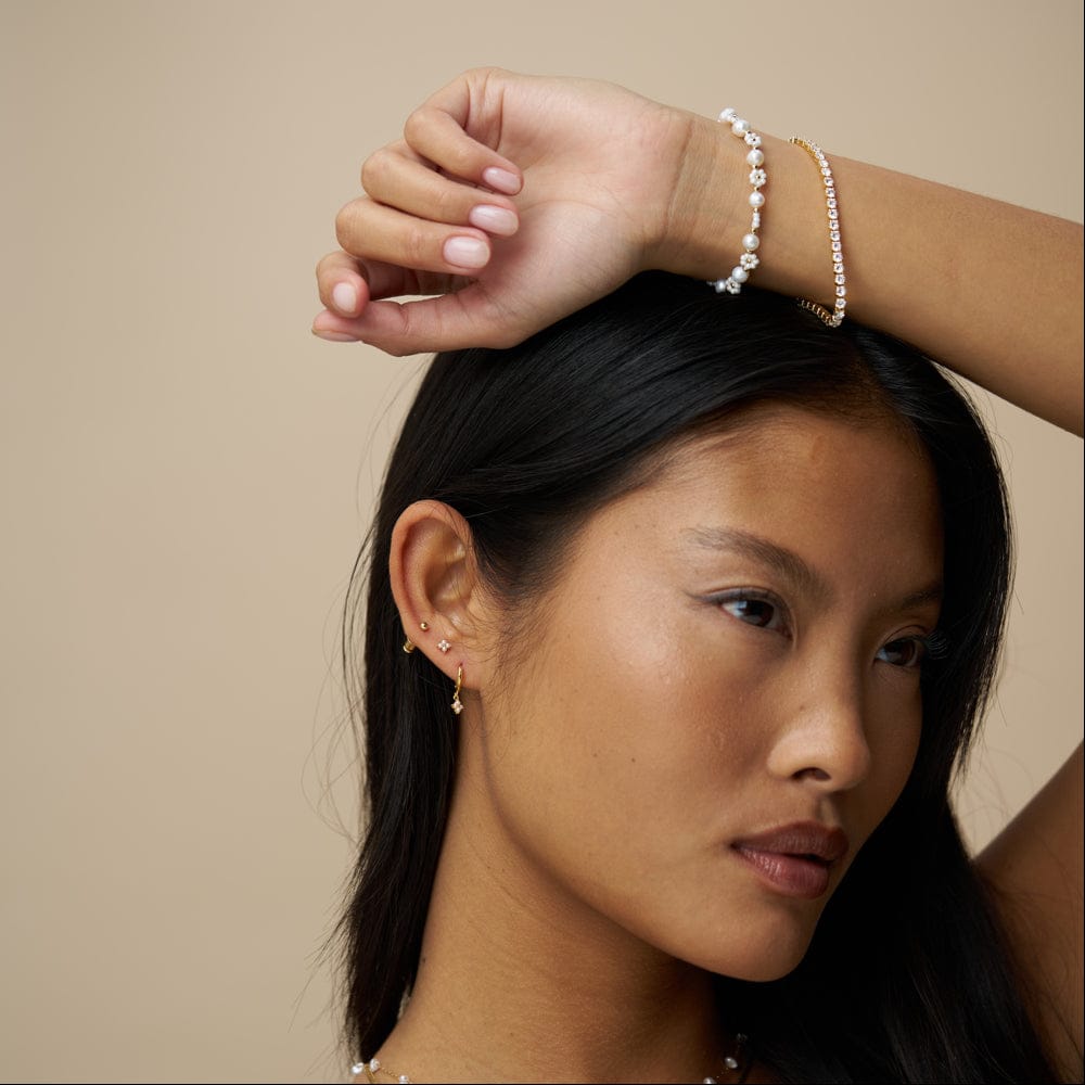 Beaded Bracelet ONE Floral Stationed Pearl Beaded Bracelet Orelia Jewellery