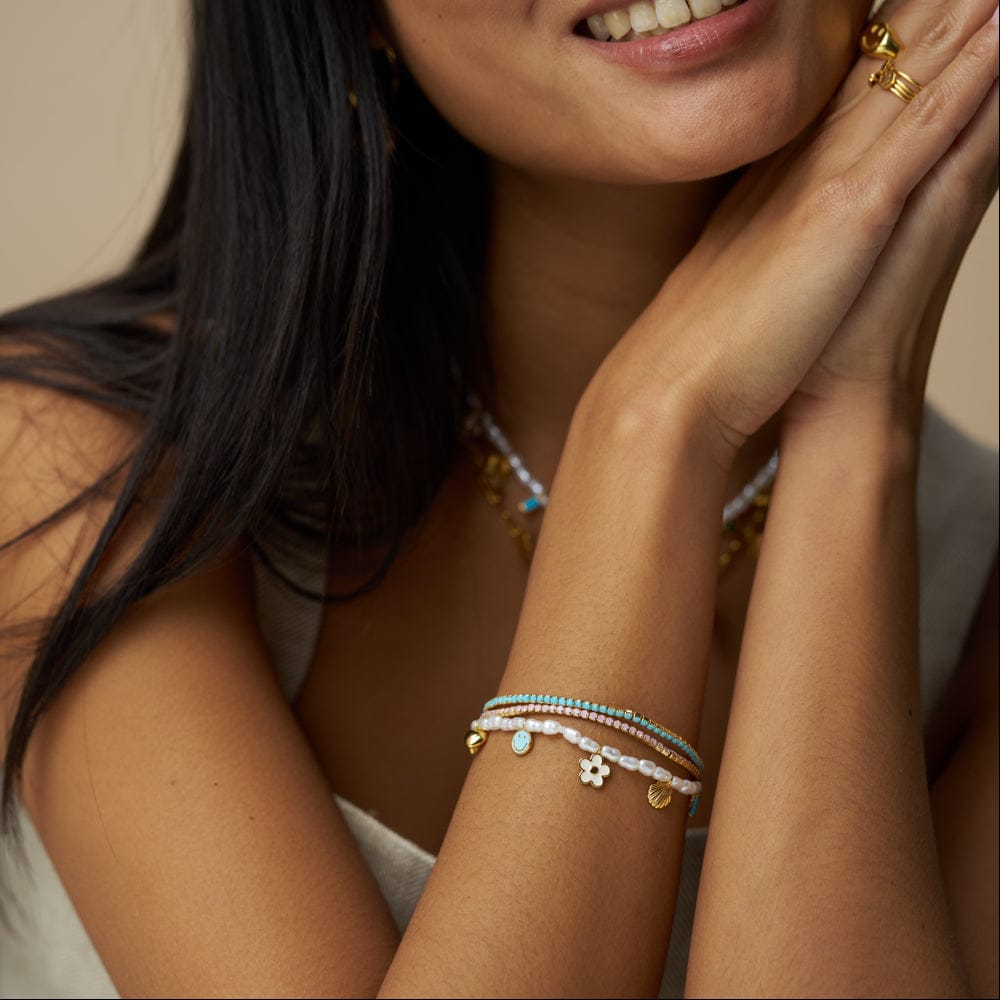 Beaded Bracelet ONE Pearl & Eclectic Charm Beaded Stretch Bracelet Orelia Jewellery