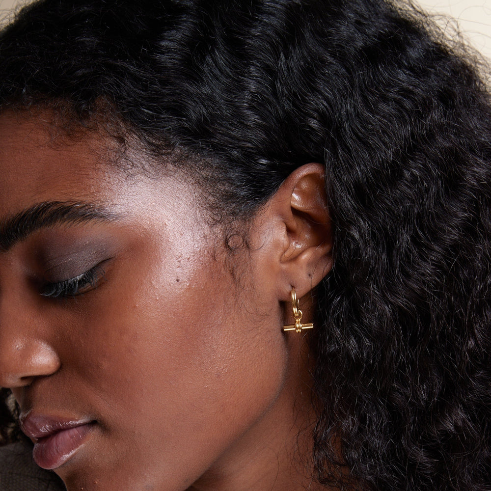 Huggie Hoops LUXE Linear T-Bar Drop Hoop Earrings - Gold Orelia Jewellery