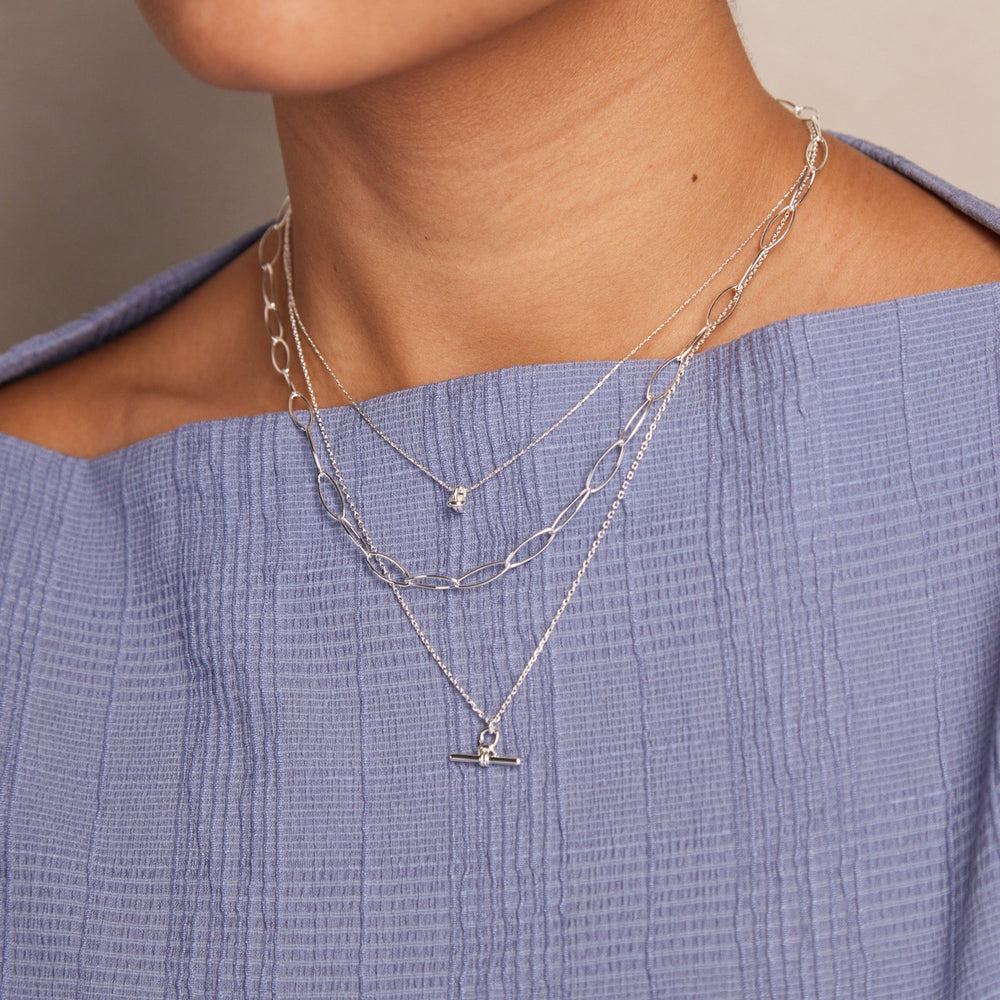 Short Necklaces Dainty T-Bar Knot Necklace - Silver Orelia Jewellery