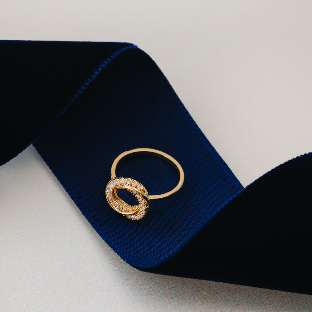 Single Band Ring M/L Interlocking Pavé Open Circle Ring Orelia Jewellery