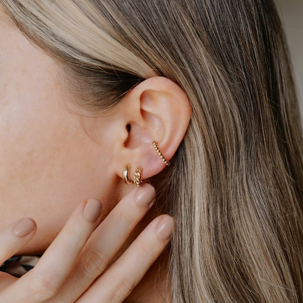 Mini Chain Huggie Hoop Earrings Gold