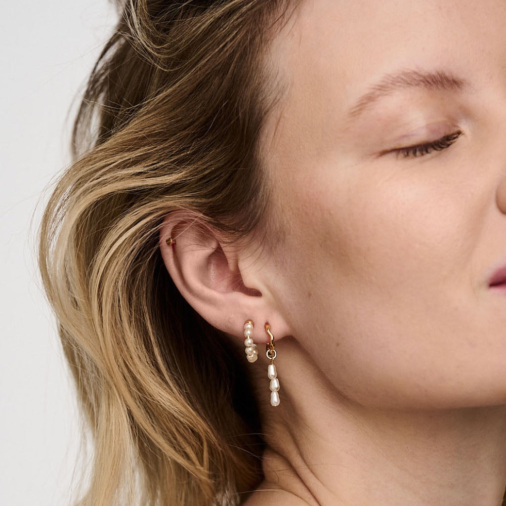 Small pearl hoops outlet