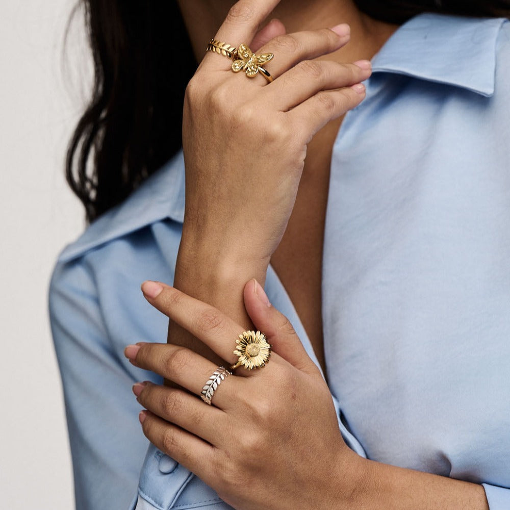 Metal flower shop ring