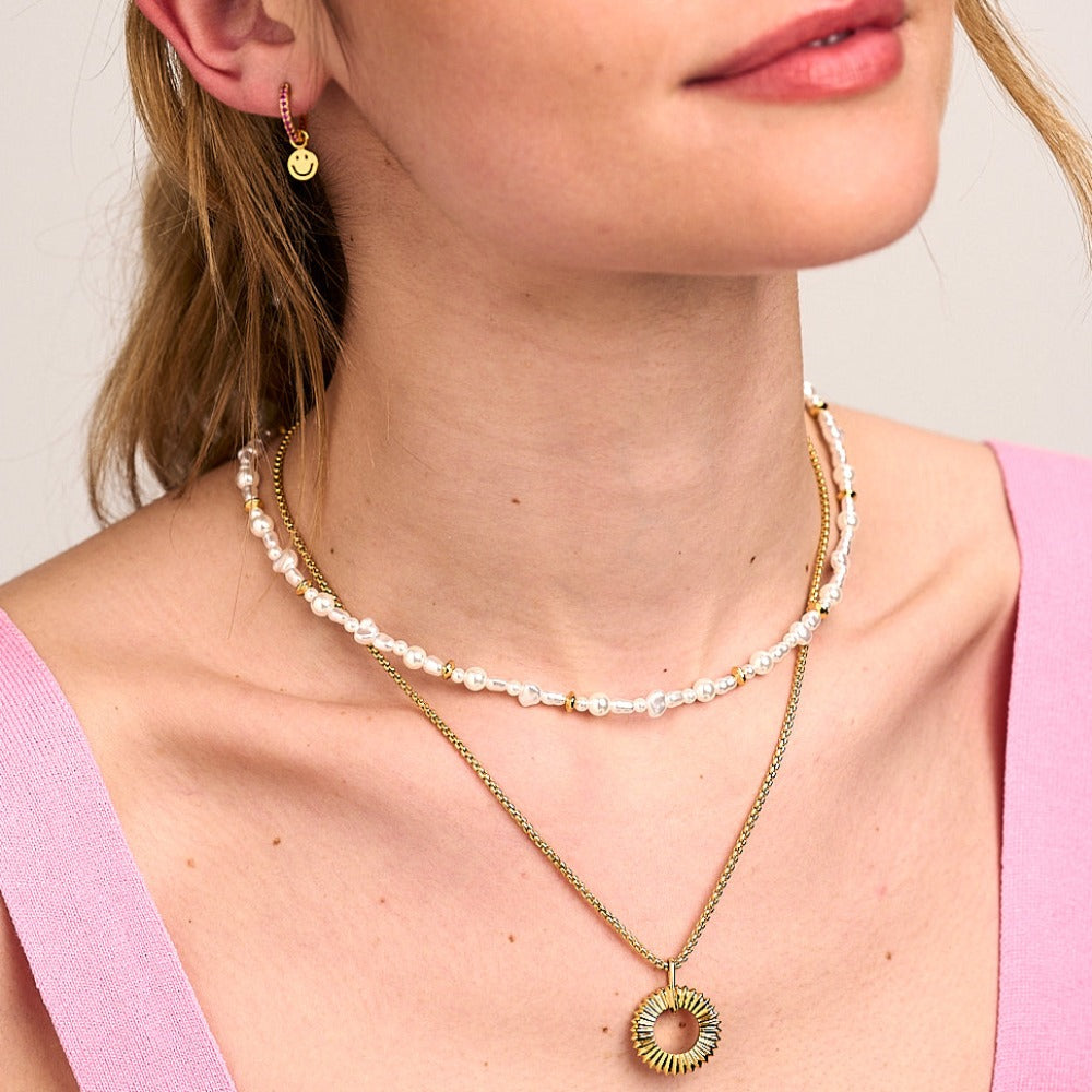 Simple beads necklace in gold on sale